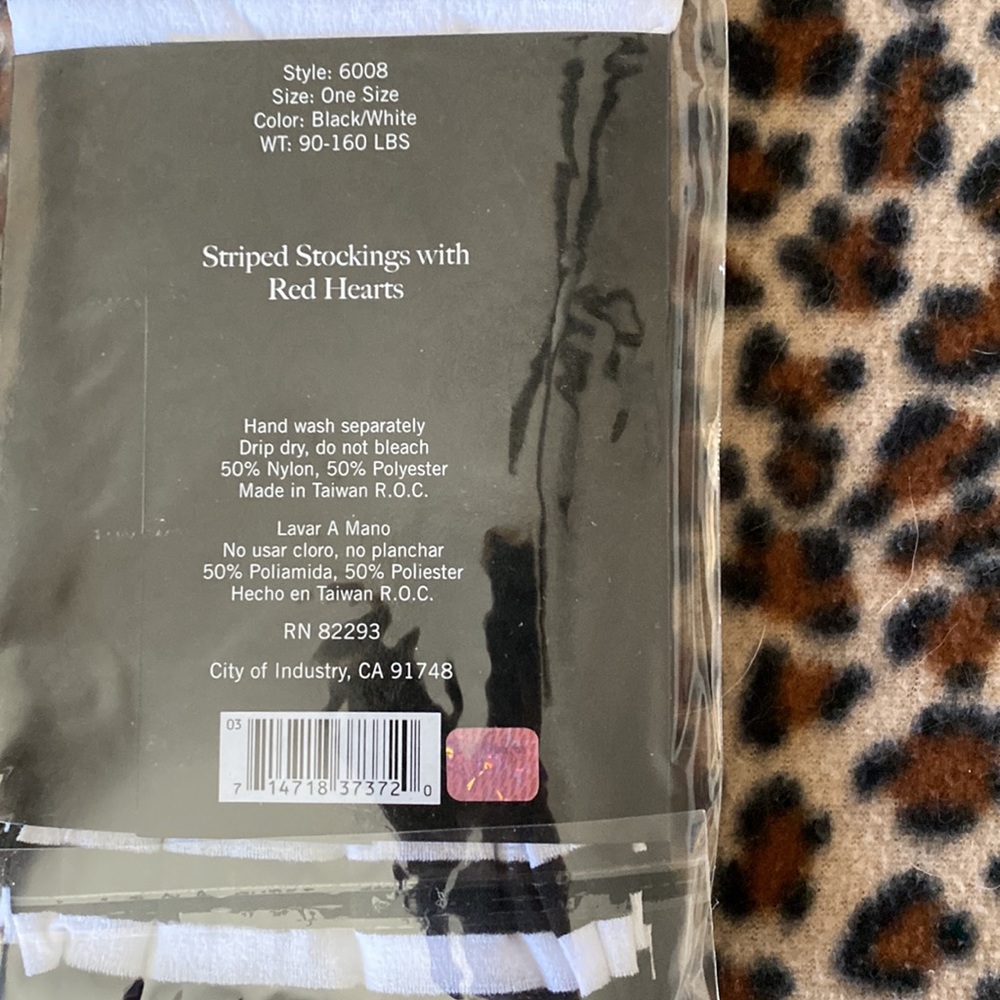 Brand new leg avenue thigh highs - Picture 2 of 2
